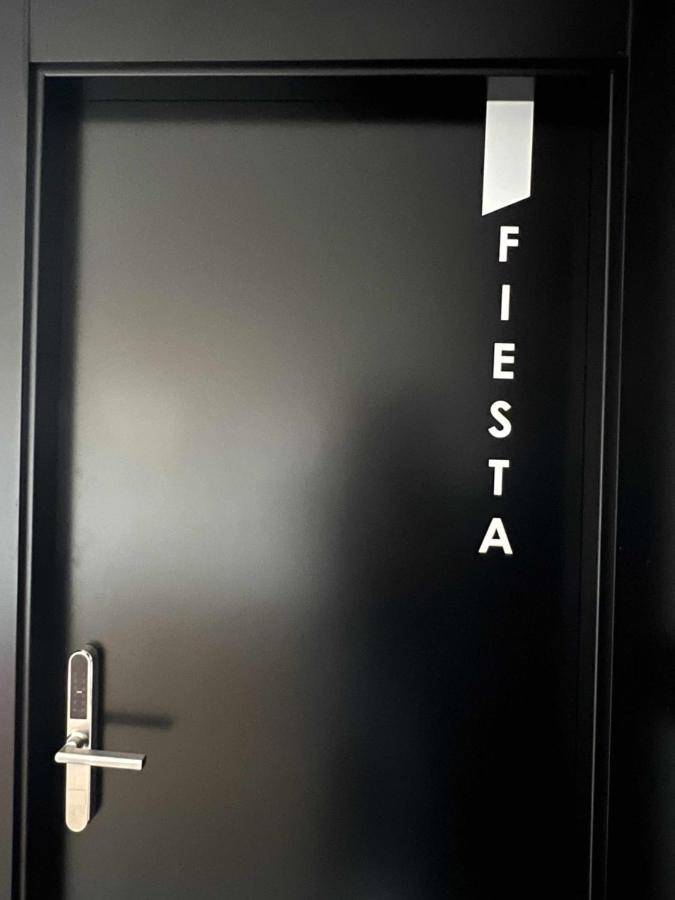 Апартаменты Fiesta Cama Individual Modern & Luxury Малага Экстерьер фото